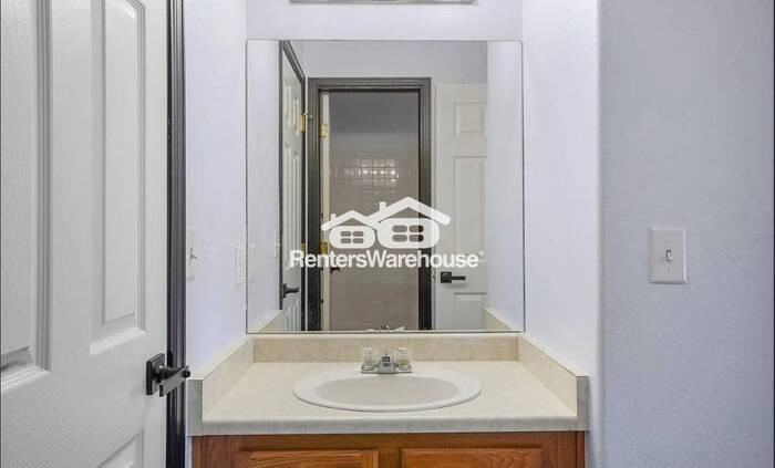 51 E 21st Ave #11 - Photo 4 of 28