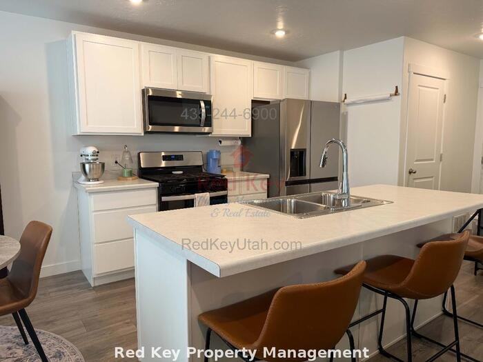 1908 N Patchwork Ave - Photo 6 of 25