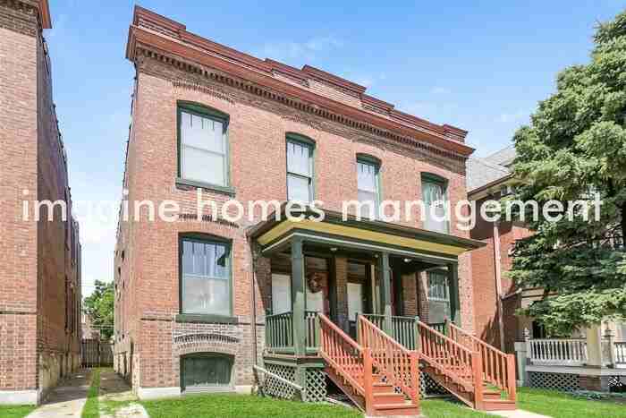 4171 Castleman Ave - Photo 4 of 18