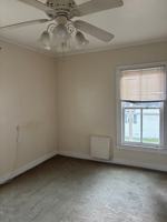 featured image of 909 Lilly St #4