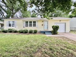 featured image of 802 N Birch St
