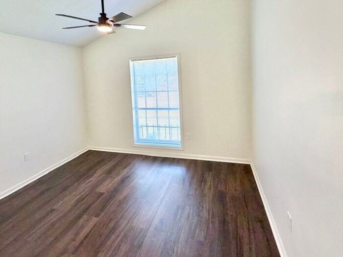 5673 Longacre Ave - Photo 7 of 11
