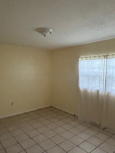105 N Chester St #1 - Photo 5 of 6