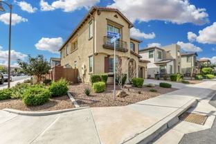 1527 W Windhaven Ave - Photo 1 of 1