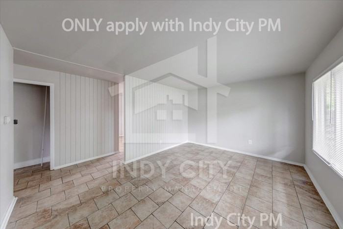 3232 Normandy Rd - Photo 4 of 23
