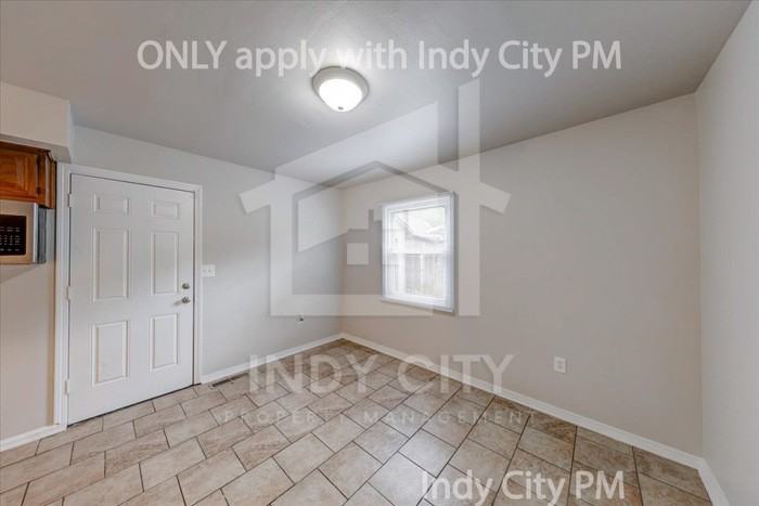 3232 Normandy Rd - Photo 7 of 23