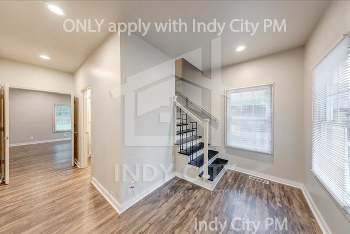 117 N Riley Ave - Photo 6 of 26