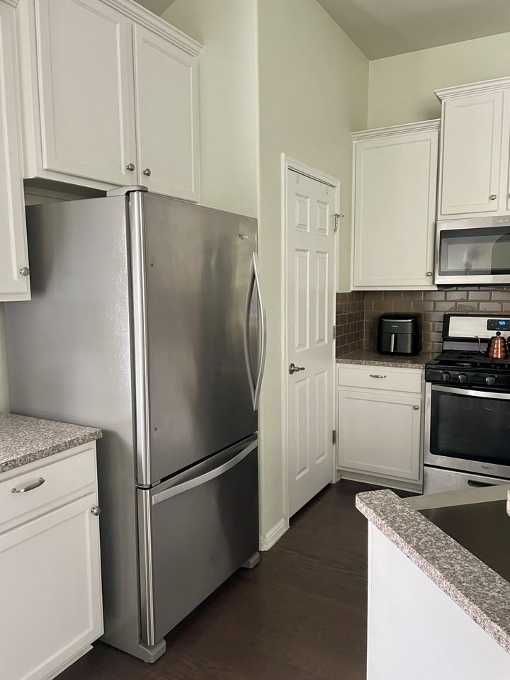 1618 Catalan Rd #204 - Photo 7 of 24