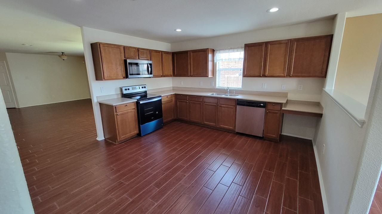 12729 Northern Pine Dr #NA - Photo 6 of 16