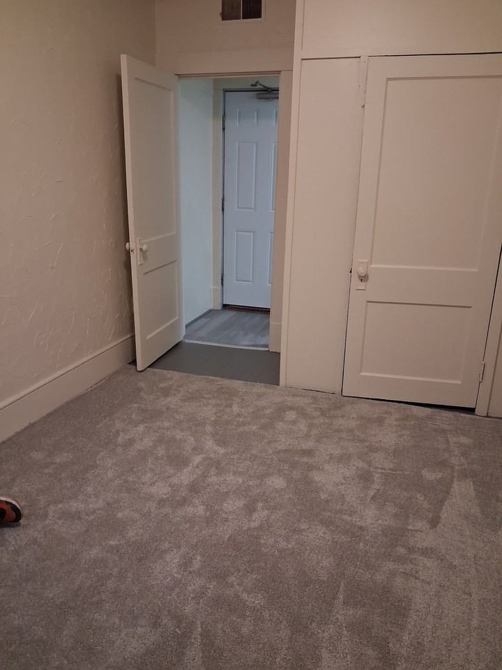 816 3rd Ave #4 - Photo 5 of 6
