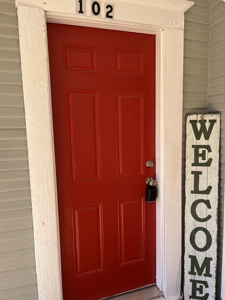 431 E Woodard St #101 - Photo 2 of 27
