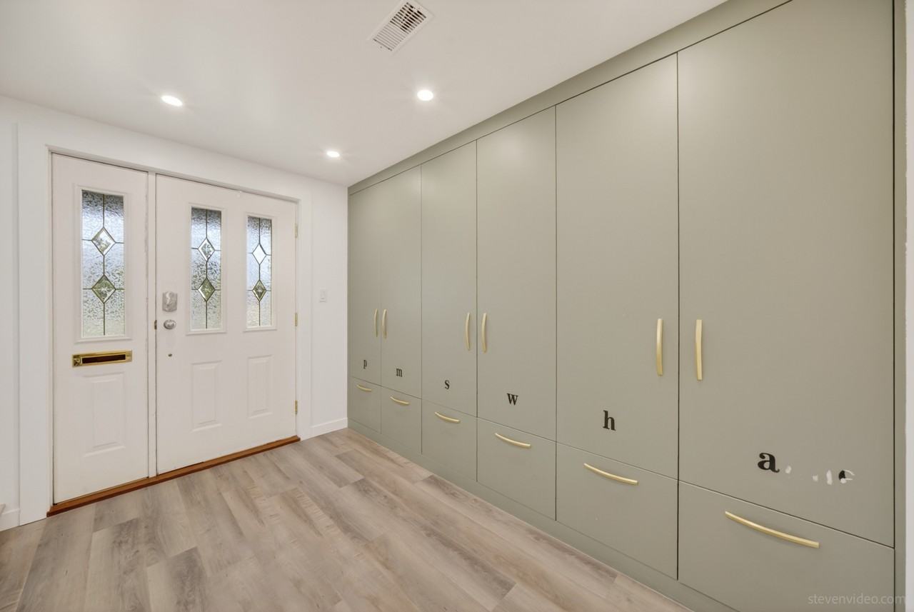 5031 44B Avenue - Photo 2 of 32