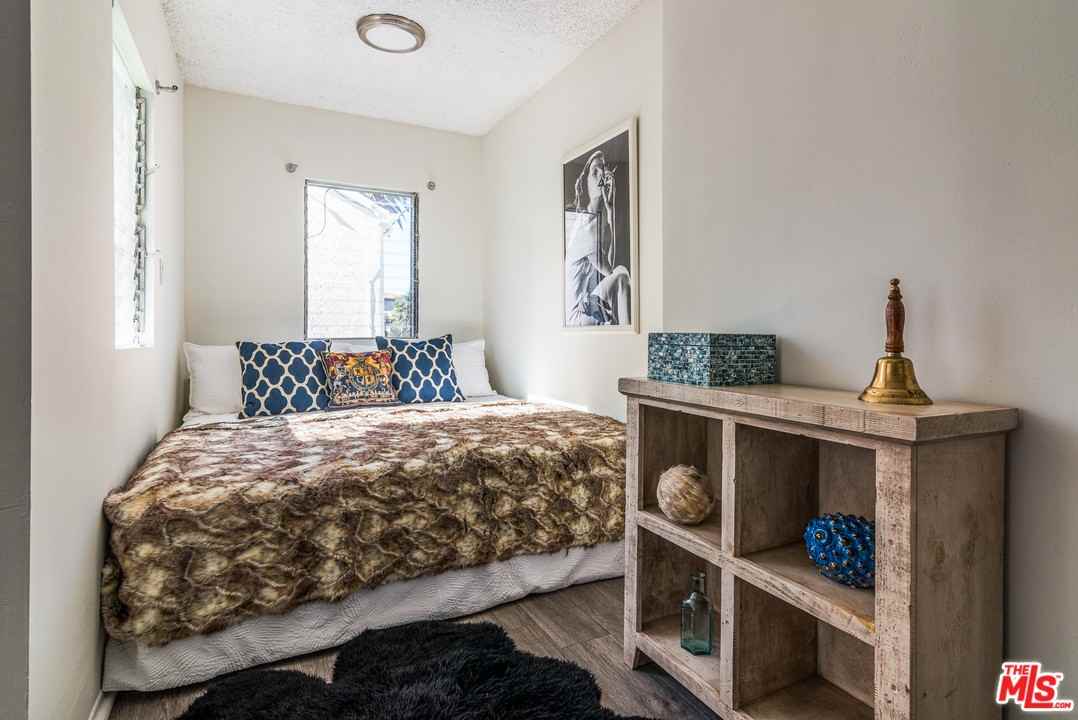 2750 Alsace Ave #2750-1-2 - Photo 5 of 12