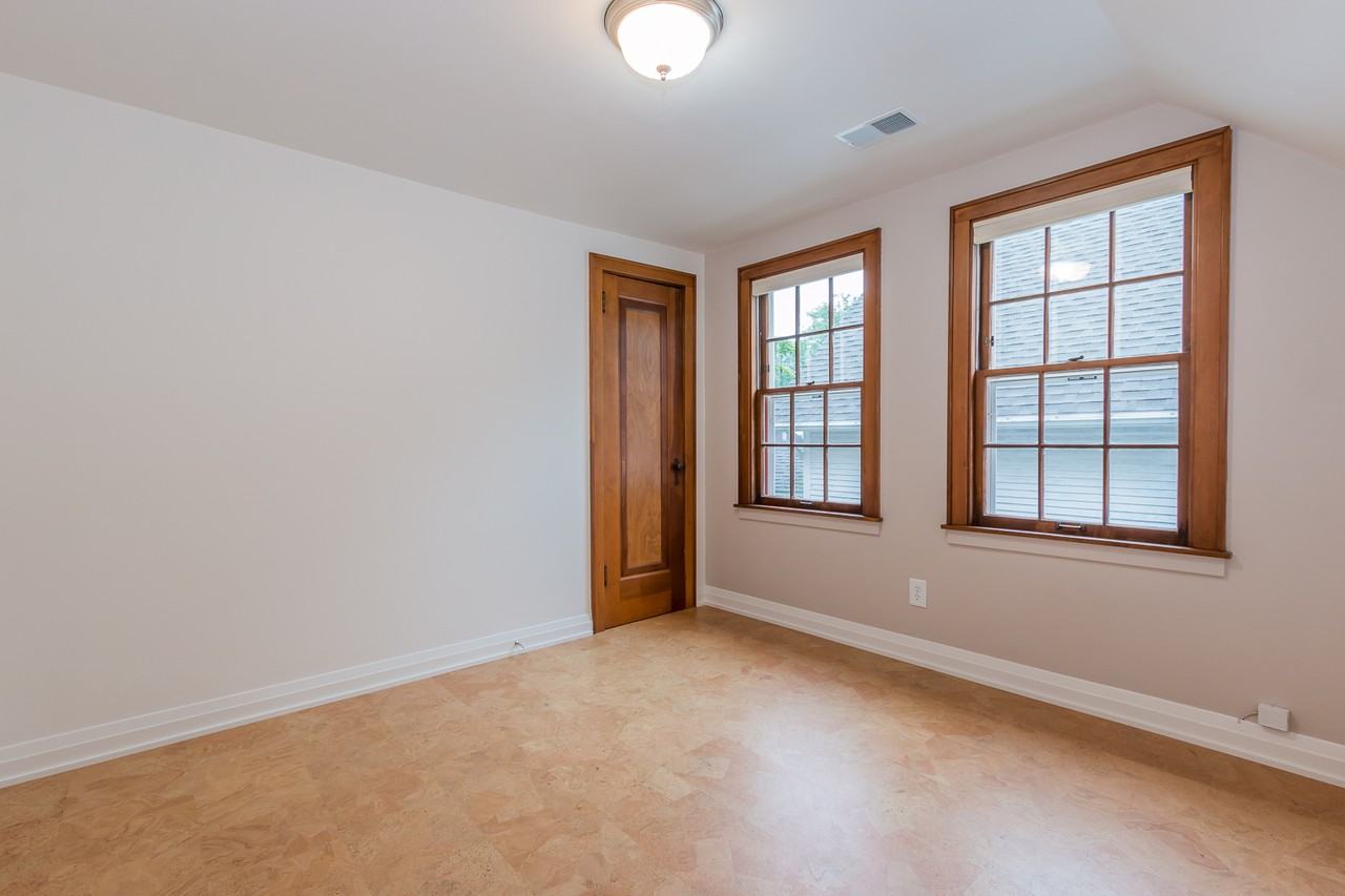 2133 Sommers Ave #2 - Photo 6 of 15