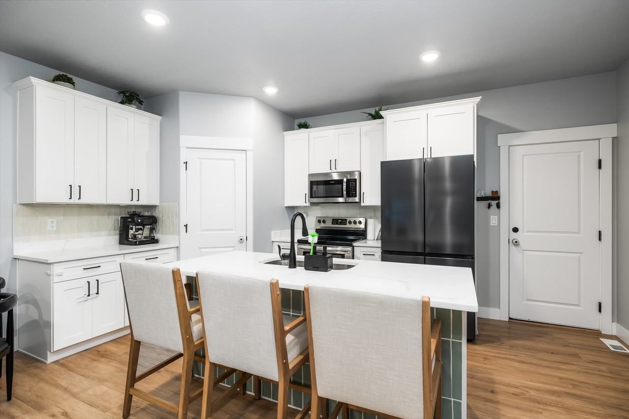 1161 Nw #108 - Photo 6 of 28