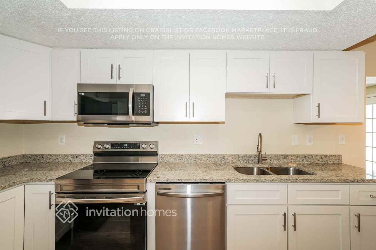 1309 Castleworks Ln - Photo 7 of 17
