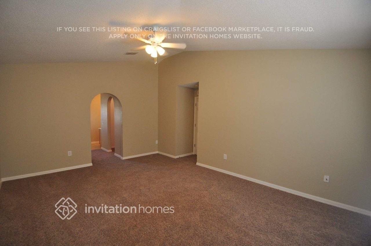 146 Lakeview Reserve Blvd - Photo 5 of 18
