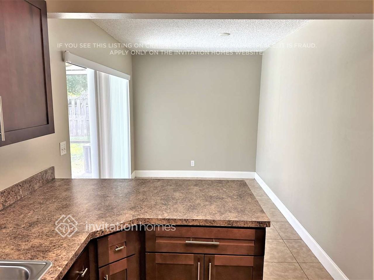 5355 Fox Valley Trl - Photo 4 of 11