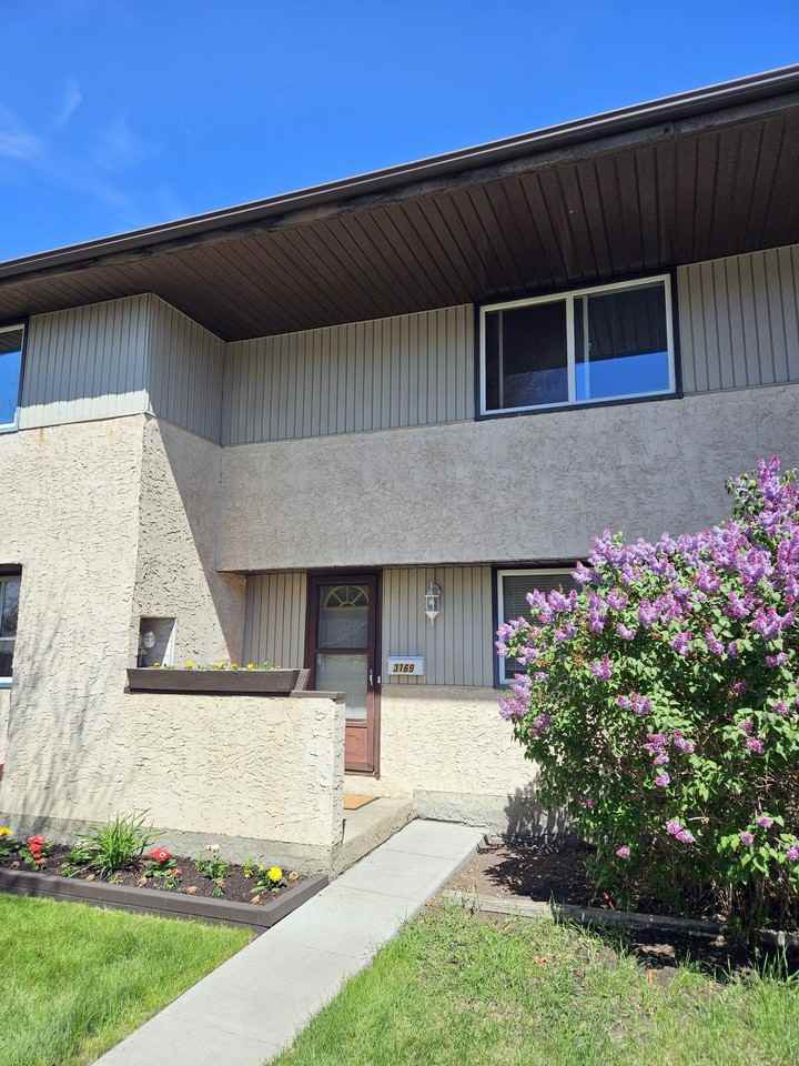3169 138 Avenue Northwest, Edmonton, Alberta, Canada, T5Y 1R1 - Photo 4 of 11