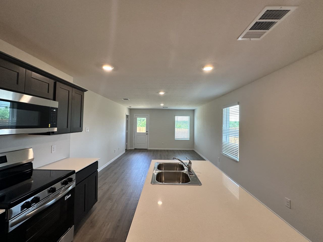 1157 Northfield Drive #1 - Photo 5 of 17