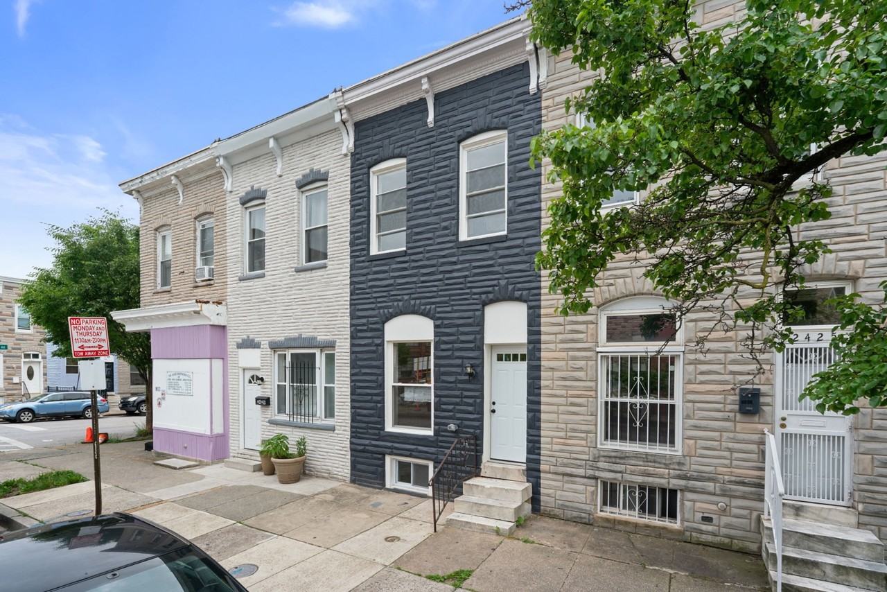 2427 Ashland Ave - Photo 3 of 14