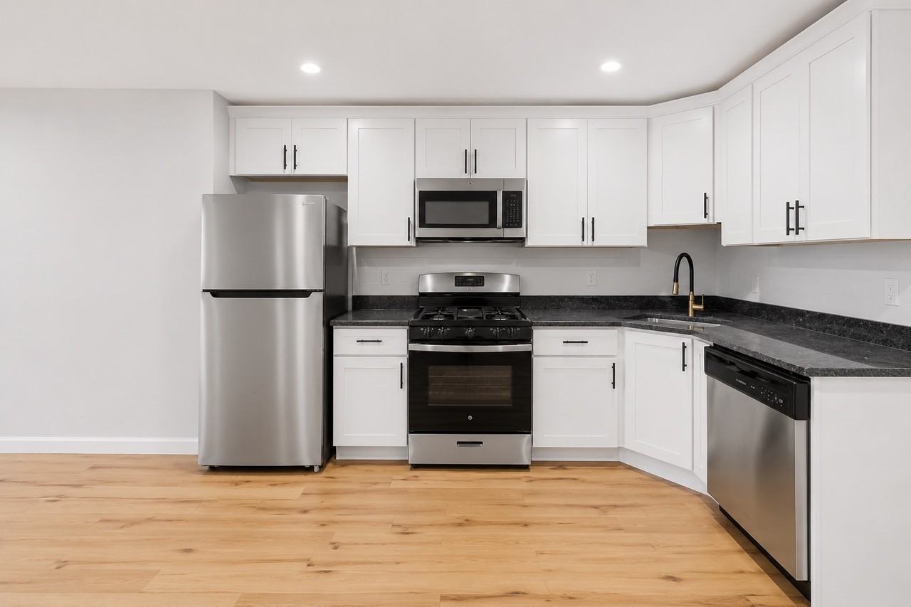 2427 Ashland Ave - Photo 6 of 14