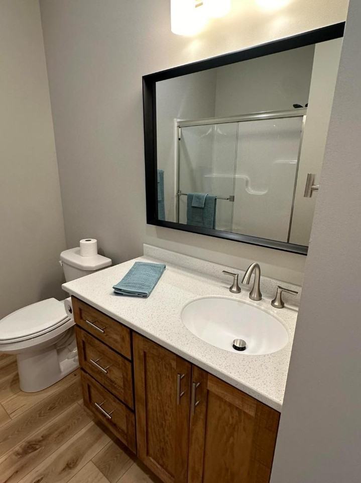 Oakwood Residences - Photo 4 of 8