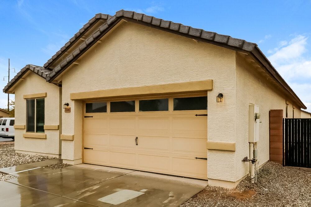 25446 W Carson Dr - Photo 3 of 16