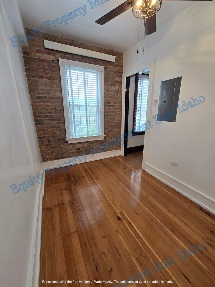 ID - 200 S Main St - 18 #18 - Photo 4 of 32