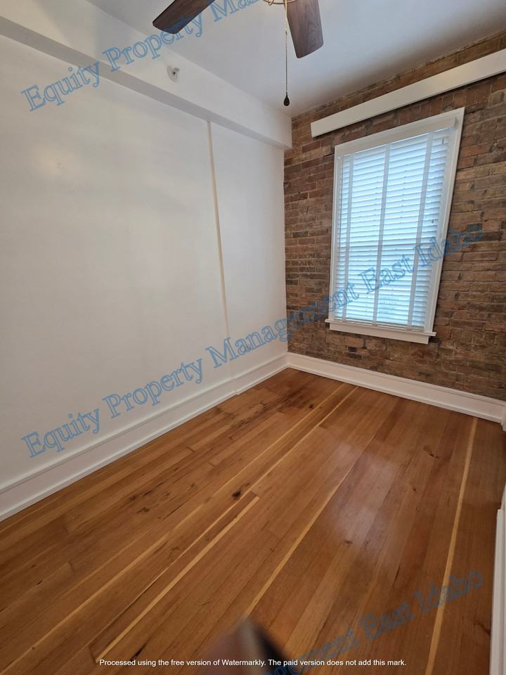ID - 200 S Main St - 18 #18 - Photo 5 of 32