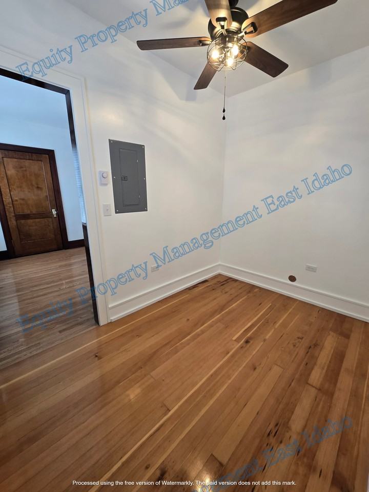 ID - 200 S Main St - 18 #18 - Photo 7 of 32