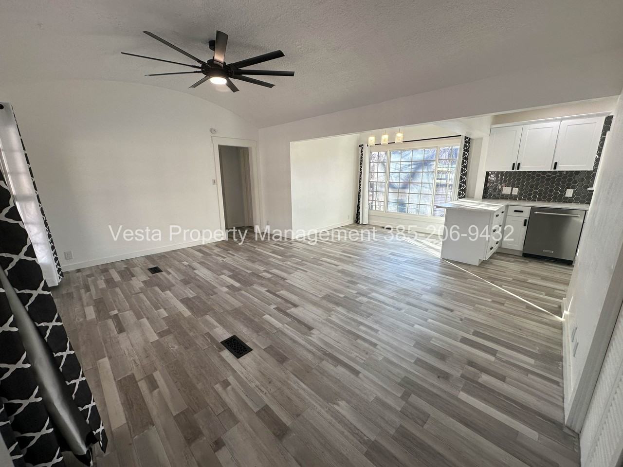 852 Canyon Rd #1 - Photo 2 of 12