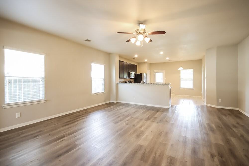 138 Pequin Rd - Photo 3 of 16