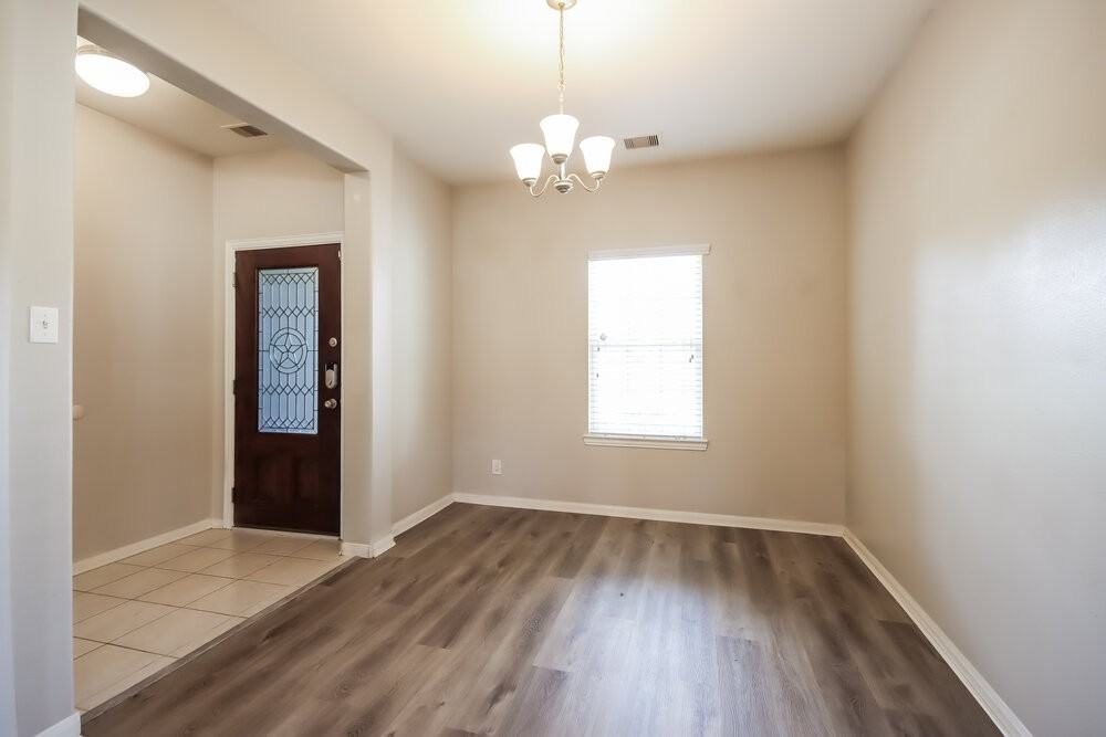 138 Pequin Rd - Photo 5 of 16