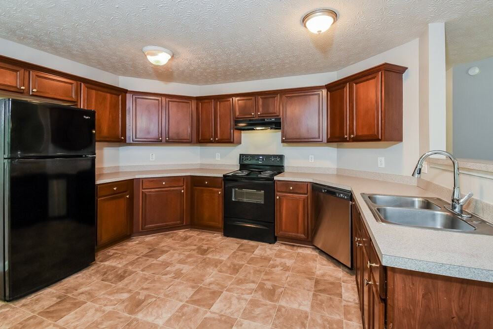 2498 Tolliver Dr - Photo 7 of 17