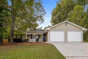 featured image of 411 Cindy Dr Se