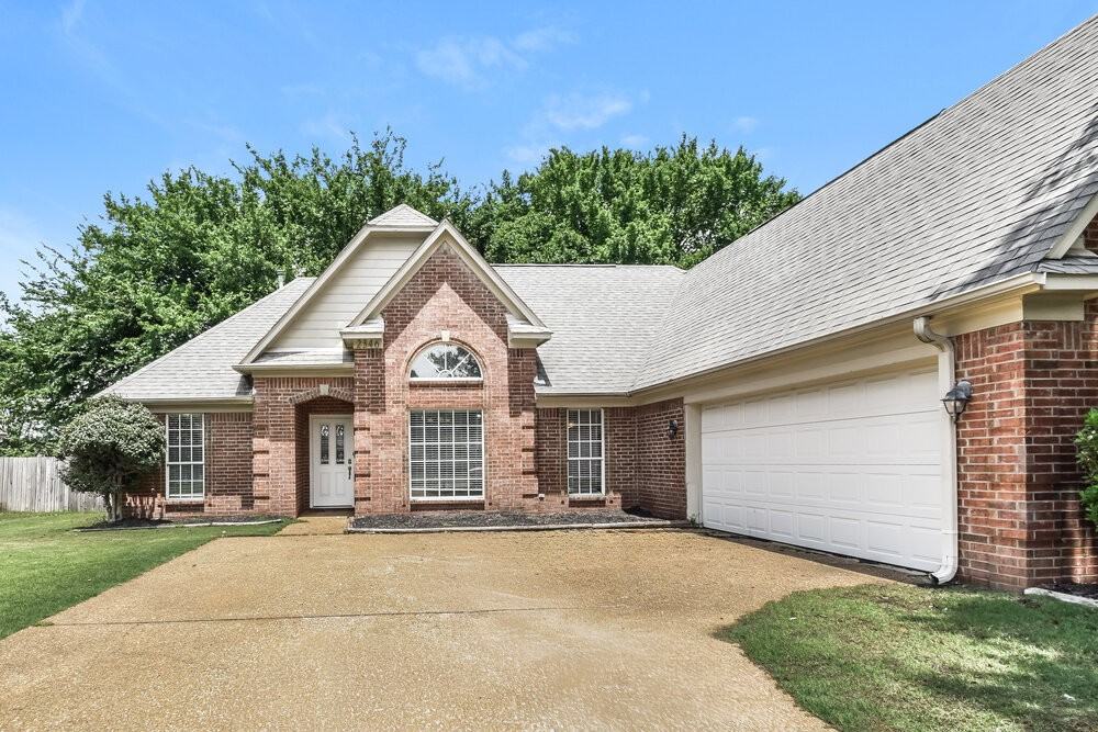 2346 Kindlewood Dr - Photo 4 of 17