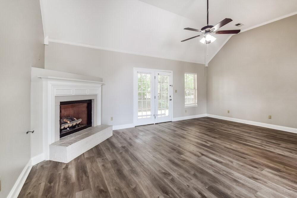 2346 Kindlewood Dr - Photo 5 of 17