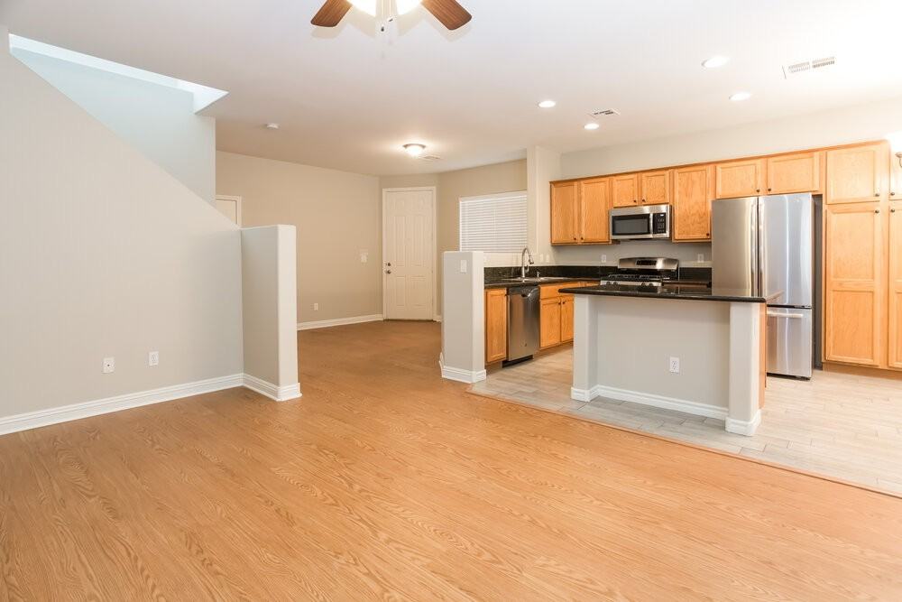 27 Stockton Edge Ave - Photo 3 of 15