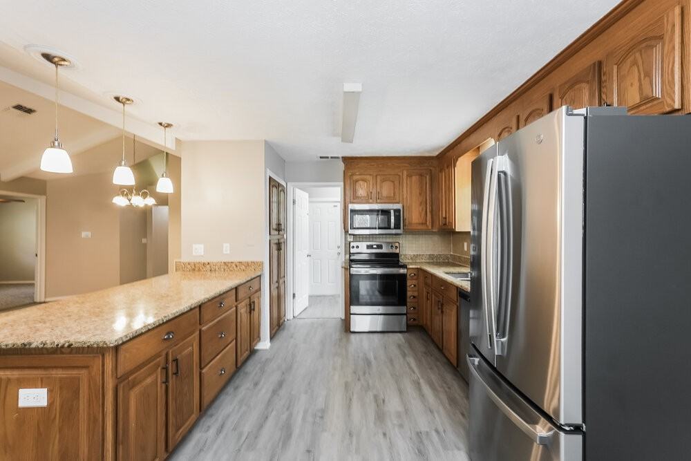 13403 Woodward Dr - Photo 6 of 16