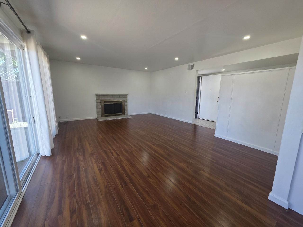 3360 Los Prados St #1 - Photo 6 of 19