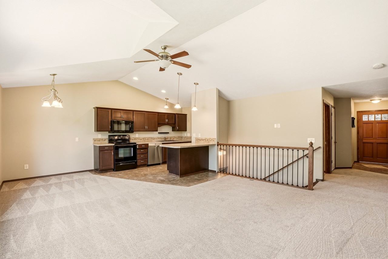 11830 N Bedivere Dr #1 - Photo 3 of 36