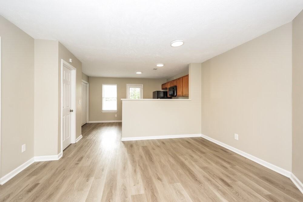 8030 Logan Dr - Photo 6 of 17