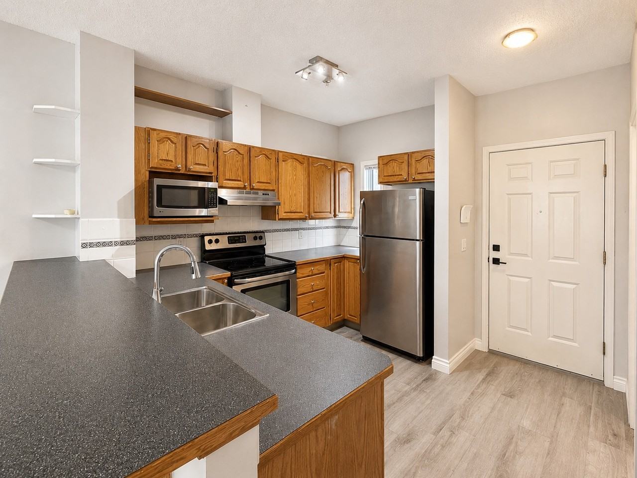 56 Windsor - Photo 2 of 16
