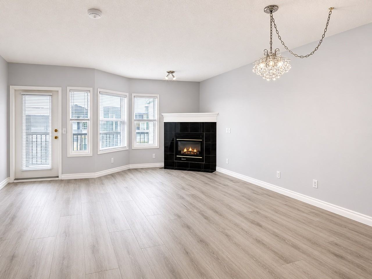 56 Windsor - Photo 4 of 16