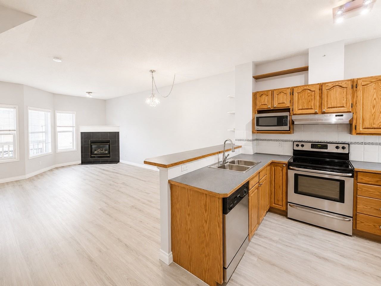 56 Windsor - Photo 5 of 16