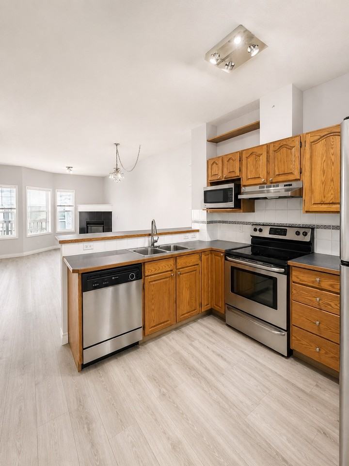 56 Windsor - Photo 6 of 16