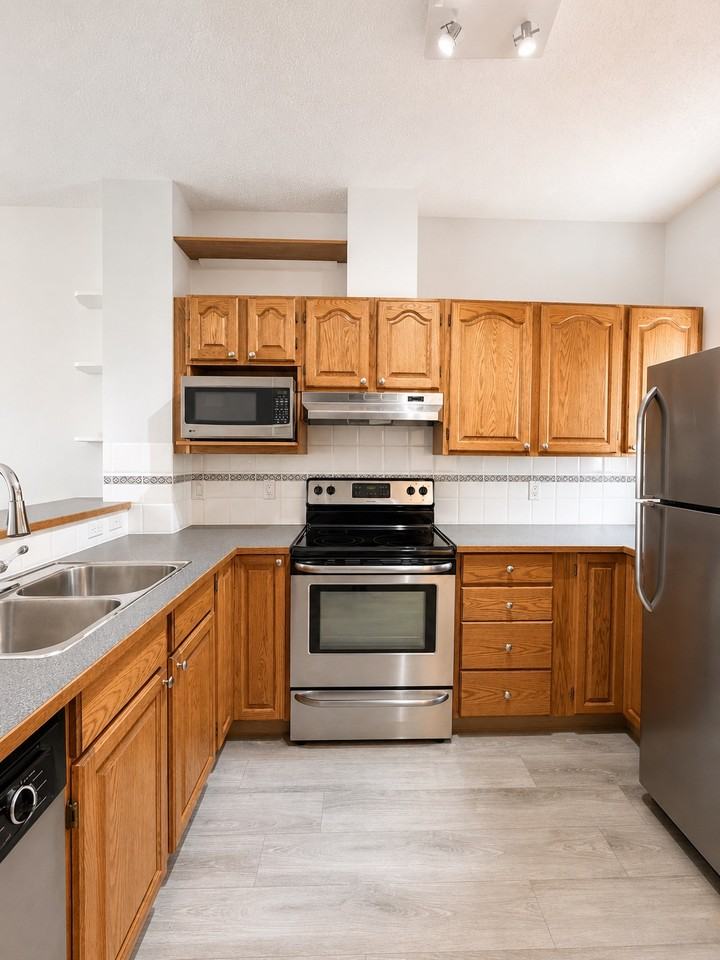 56 Windsor - Photo 7 of 16