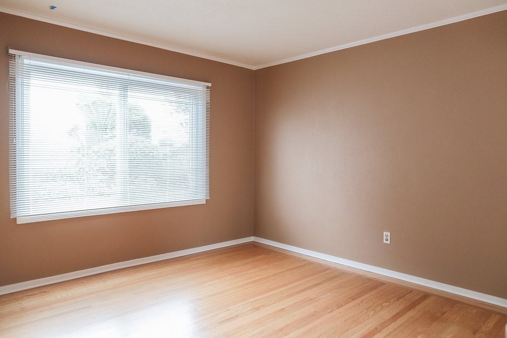44 Ashton Ave #1 - Photo 5 of 32