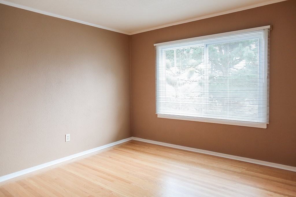 44 Ashton Ave #1 - Photo 6 of 32
